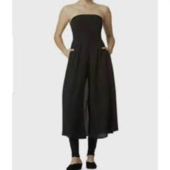 Avec Les Filles Strapless Jumpsuit with Skirt Overlay in Black - Size 4 - Picture 1 of 9
